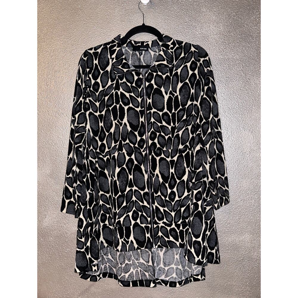 Sun Kim Mob Wife Business Casual Animal Print Hi Low Zipper Sweater Cardigan